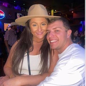 Meet your Posher, Bobby